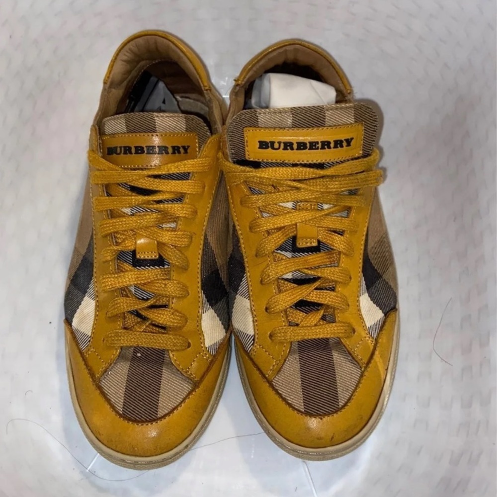 Women Authentic Burberry Sneakers